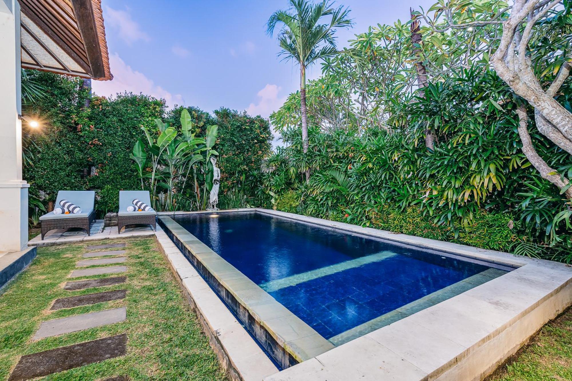 Mahayana Villa Batu Belig - Close To The Beach Canggu Exterior foto