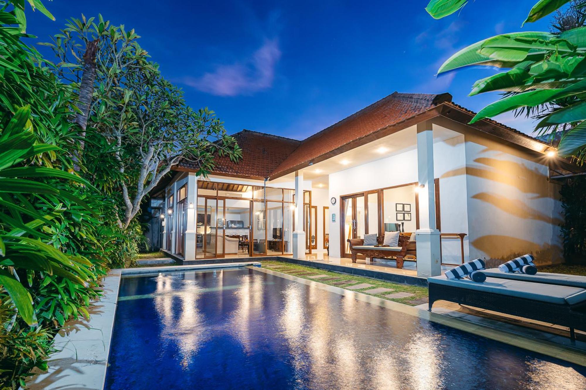 Mahayana Villa Batu Belig - Close To The Beach Canggu Exterior foto