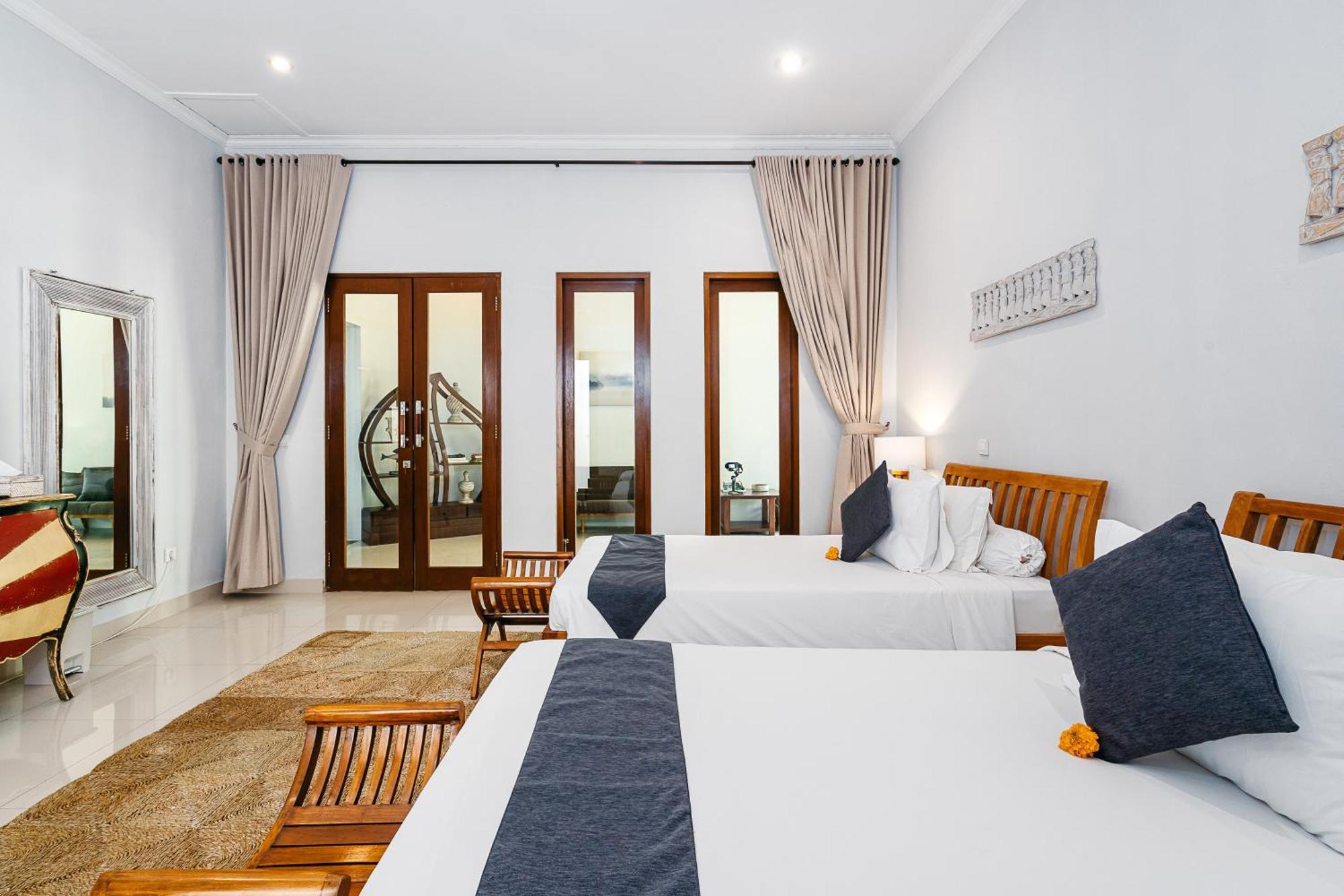 Mahayana Villa Batu Belig - Close To The Beach Canggu Exterior foto