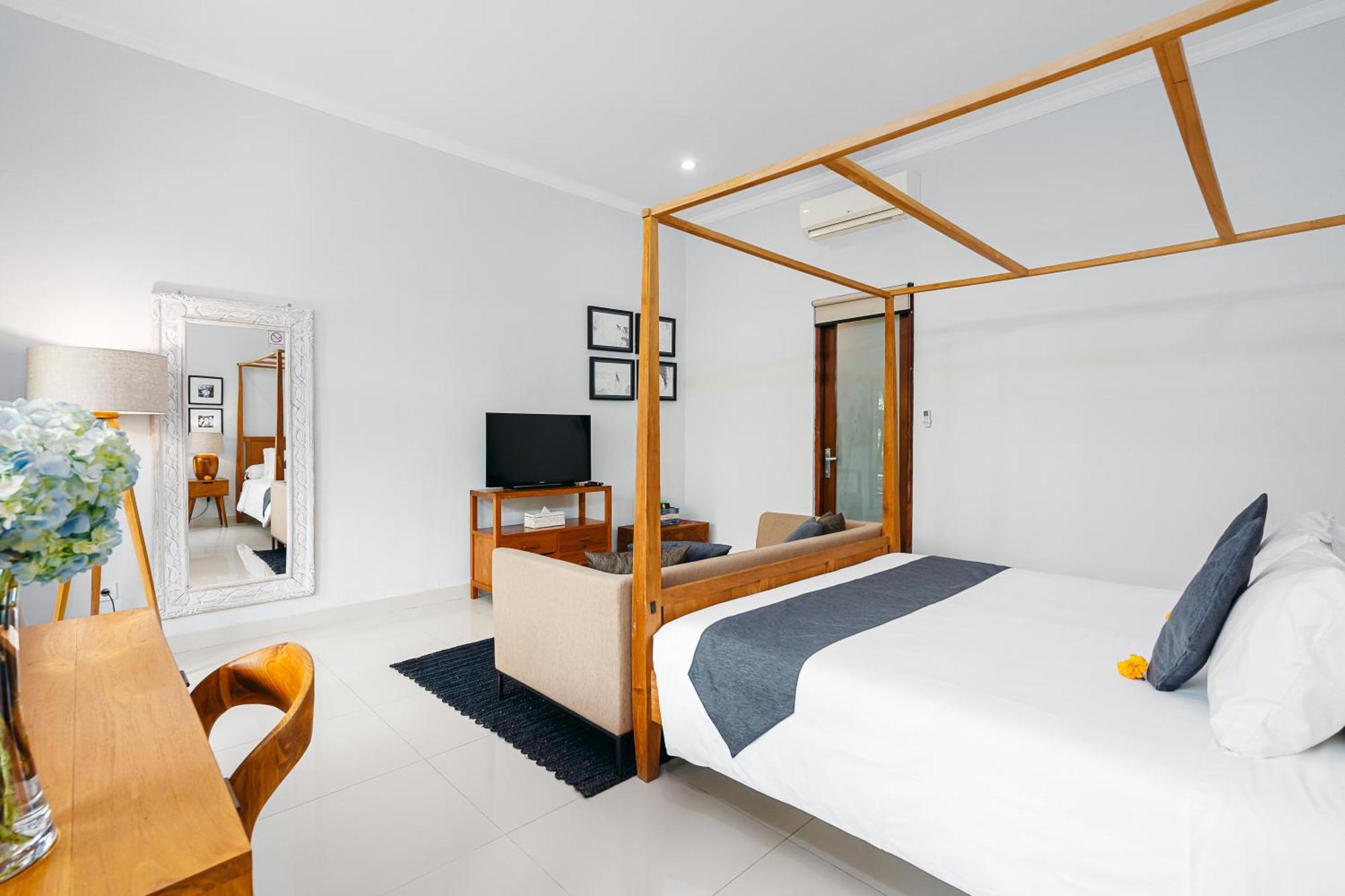 Mahayana Villa Batu Belig - Close To The Beach Canggu Exterior foto